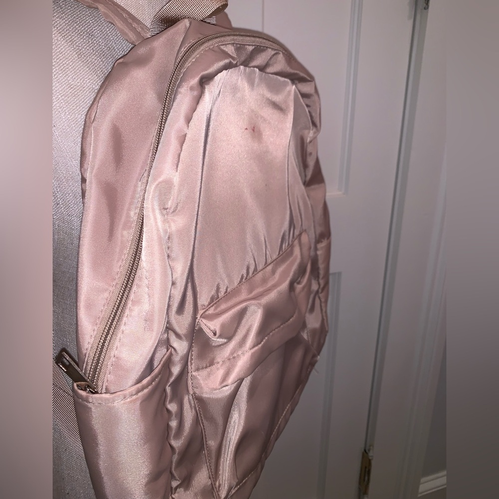 🩷4EVER 21🩷NYLON LARGE BACKPACK. GREAT CONDITION! - Picture 3 of 8